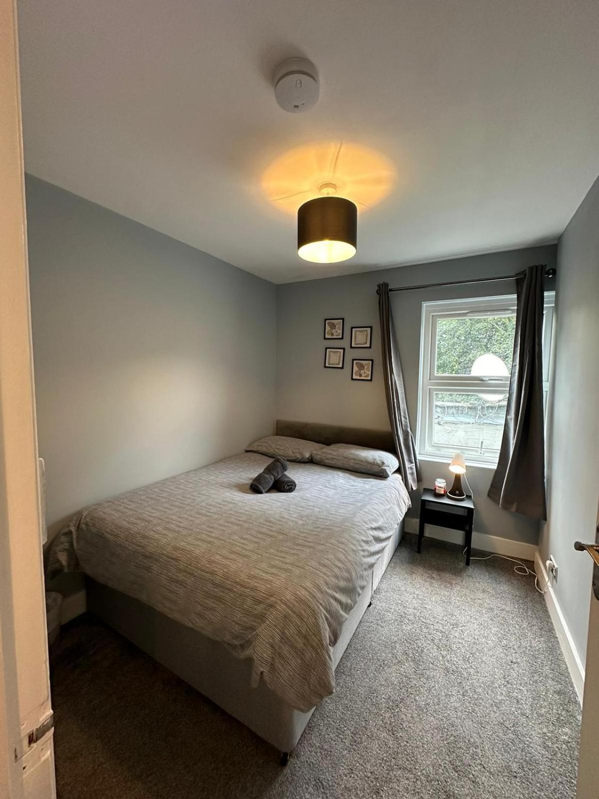 Cosy 2 Bedrooms Apartment Лондон Экстерьер фото